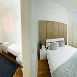 Luxury Rooms, Location In The Лісабон