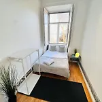 Хостел Luxury Rooms, Location In The
