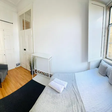 بيت شباب Luxury Rooms, Location In The