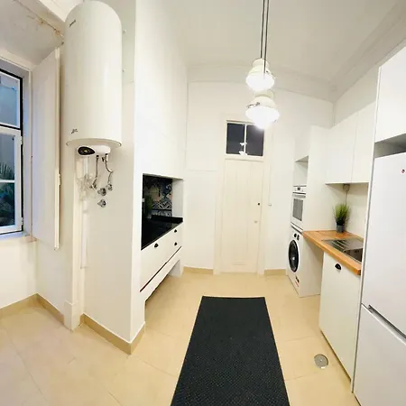 Luxury Rooms, Location In The אכסניה *