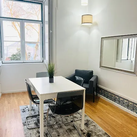 Luxury Rooms, Location In The * Lisbon