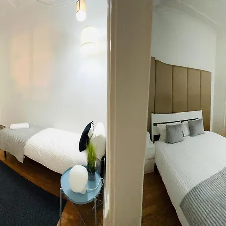 Luxury Rooms, Location In The 호스텔