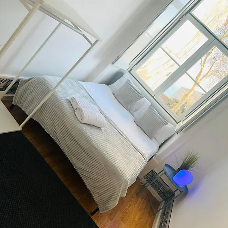 Luxury Rooms, Location In The Lissabon